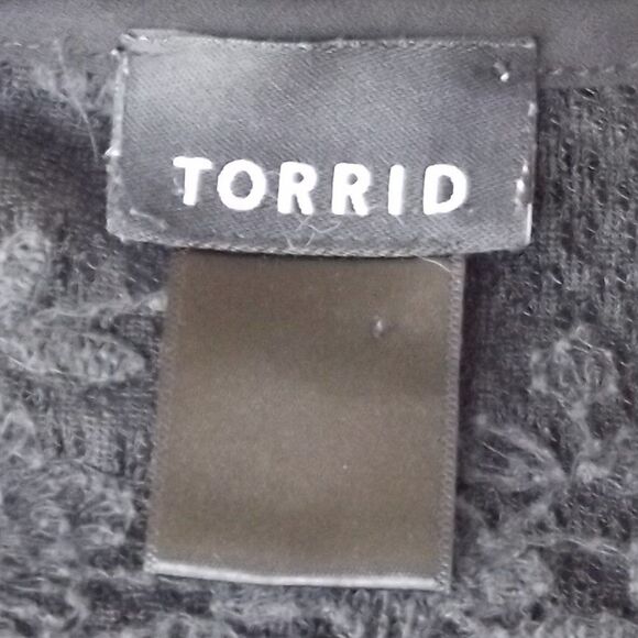 TORRID Top, 3/4 (3x/4x), Lace/Drop Back, Black, Lace insert, Bell sleeves - Picture 12 of 13